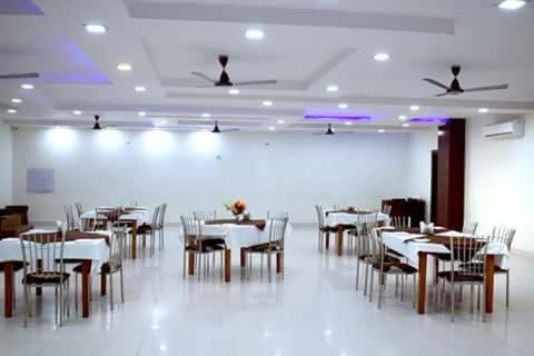 Hotel Rk Residency Satna Εξωτερικό φωτογραφία